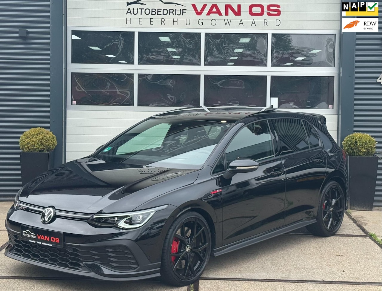 Volkswagen Golf - Clubsport l 2.0 TSI GTI l Pano l Leder l Koeling l 300pk - AutoWereld.nl