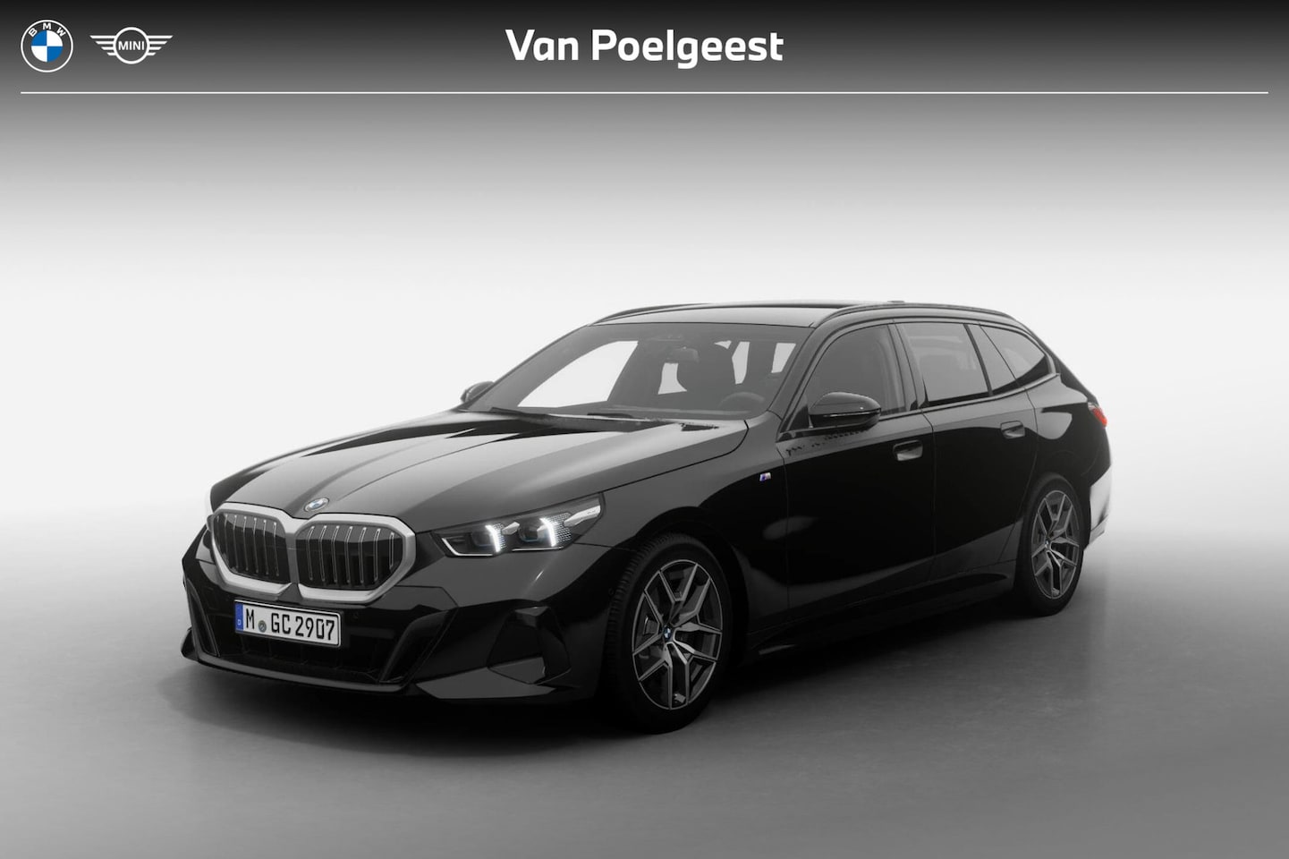 BMW 5-serie Touring - 520i | M Sport | Travel Pack | Comfort Pack | Extra getint glas - AutoWereld.nl