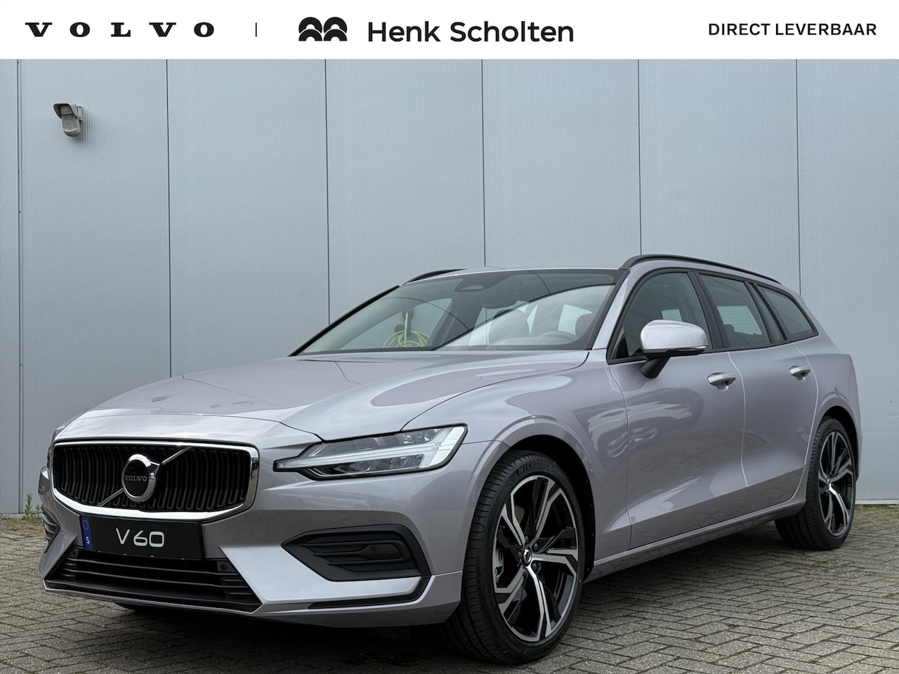 Volvo V60 - B4 AUT7 197PK Essential Edition, **DIRECT LEVERBAAR** Aurora Silver Metallic, Moritz Leder - AutoWereld.nl