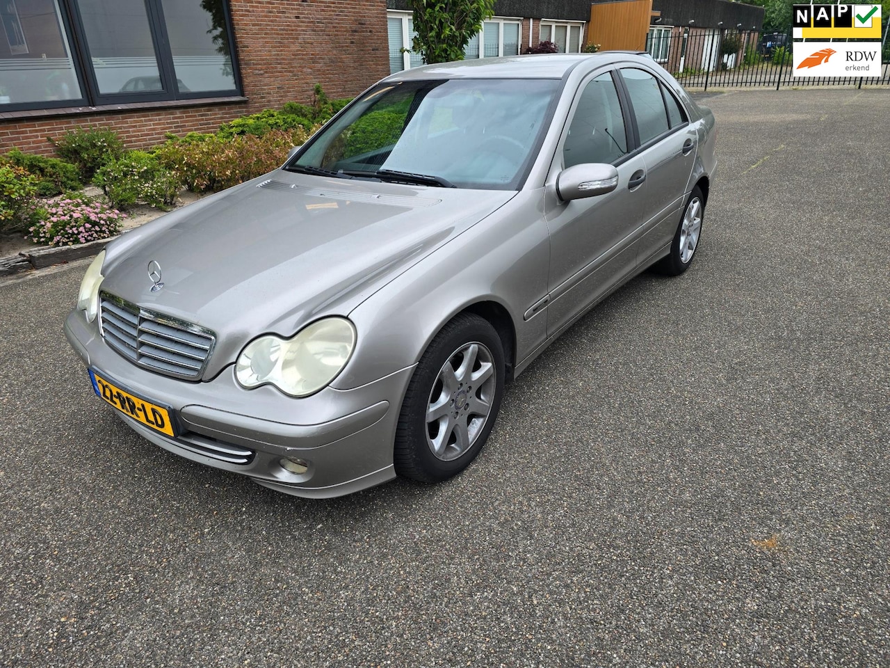 Mercedes-Benz C-klasse - 180 K. Classic IN RUIL KOOPJE .Airco nap - AutoWereld.nl