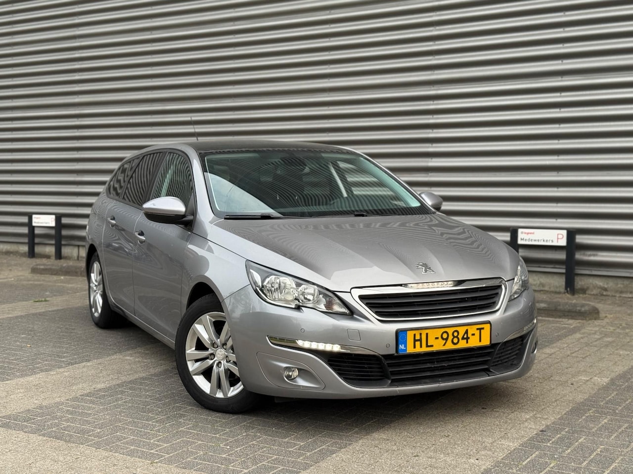 Peugeot 308 SW - 1.6 BlueHDI Executive Pack (bj 12-2015) CAM|PANORAMA - AutoWereld.nl