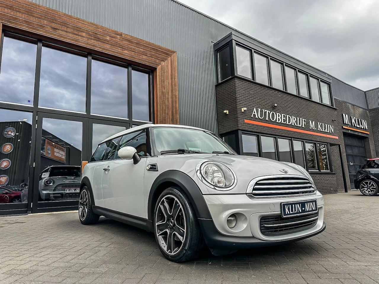 MINI Cooper - Mini 1.6 Chili 122pk/Half leer/17"S velgen/Climate/Cruise/Topstaat - AutoWereld.nl