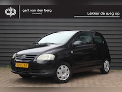 Volkswagen Fox - 1.2 Trendline - STUURBEKRACHTIGING - TREKHAAK - NWE APK - 114.425 NAP