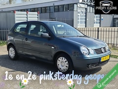 Volkswagen Polo - 1.4-16V Sportline