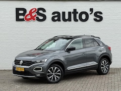 Volkswagen T-Roc - 1.5 TSI Sport Led Adaptive cruise Navigatie Pdc voor+achter Clima Stoelverwarming DAB