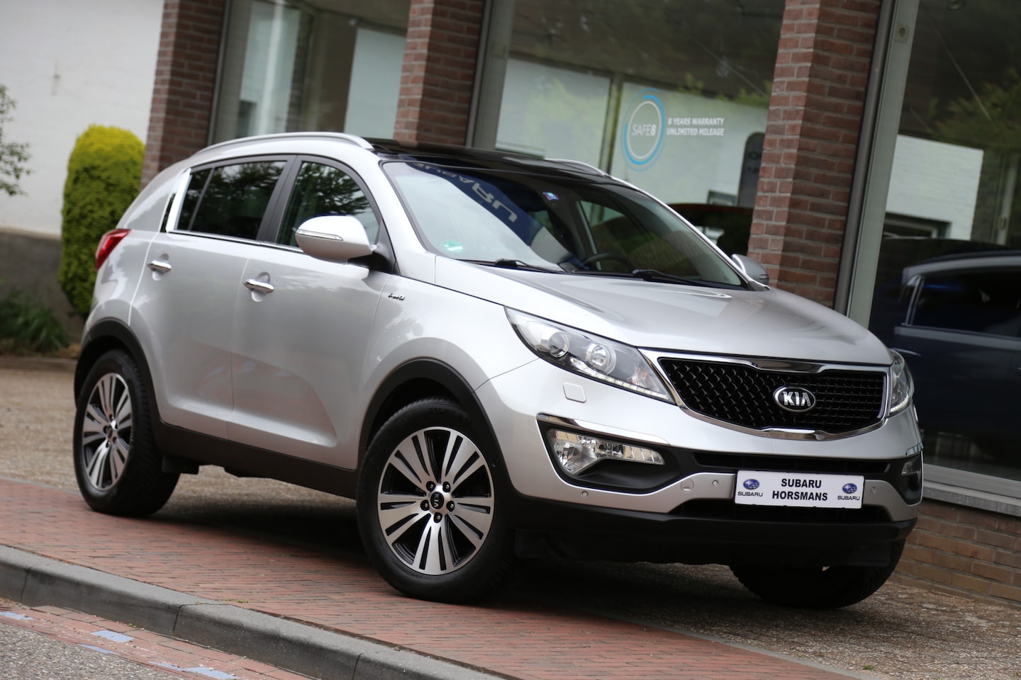 Kia Sportage - 2.0 ExecutiveLine 4WD Automaat Schuifdak Navi Camera - AutoWereld.nl