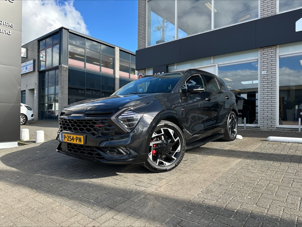 Kia Sportage - 1.6T-PHEV GT-PlusLine 'Black LimiTED-Edition' AWD - AutoWereld.nl