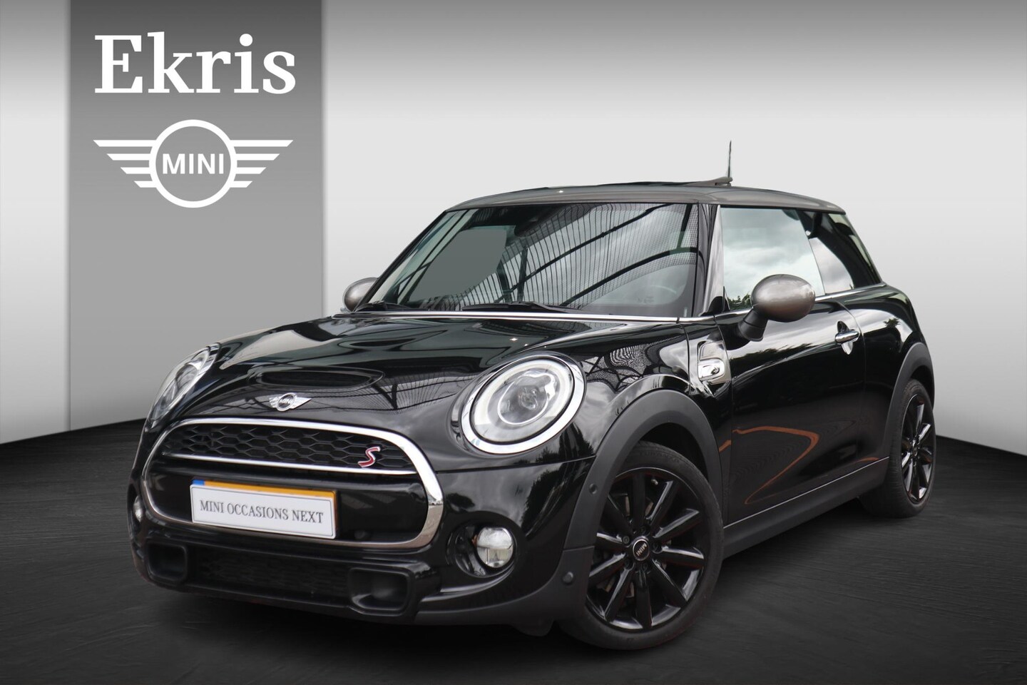 MINI Cooper S - 3-deurs /  Chili / Panoramadak / Comfort Acces / Harman Kardon - AutoWereld.nl