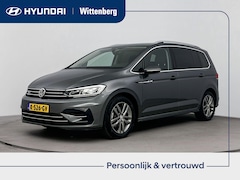Volkswagen Touran - 1.5 TSI Highline 7p | Trekhaak | Carplay&Navi | Camera | Cruise |