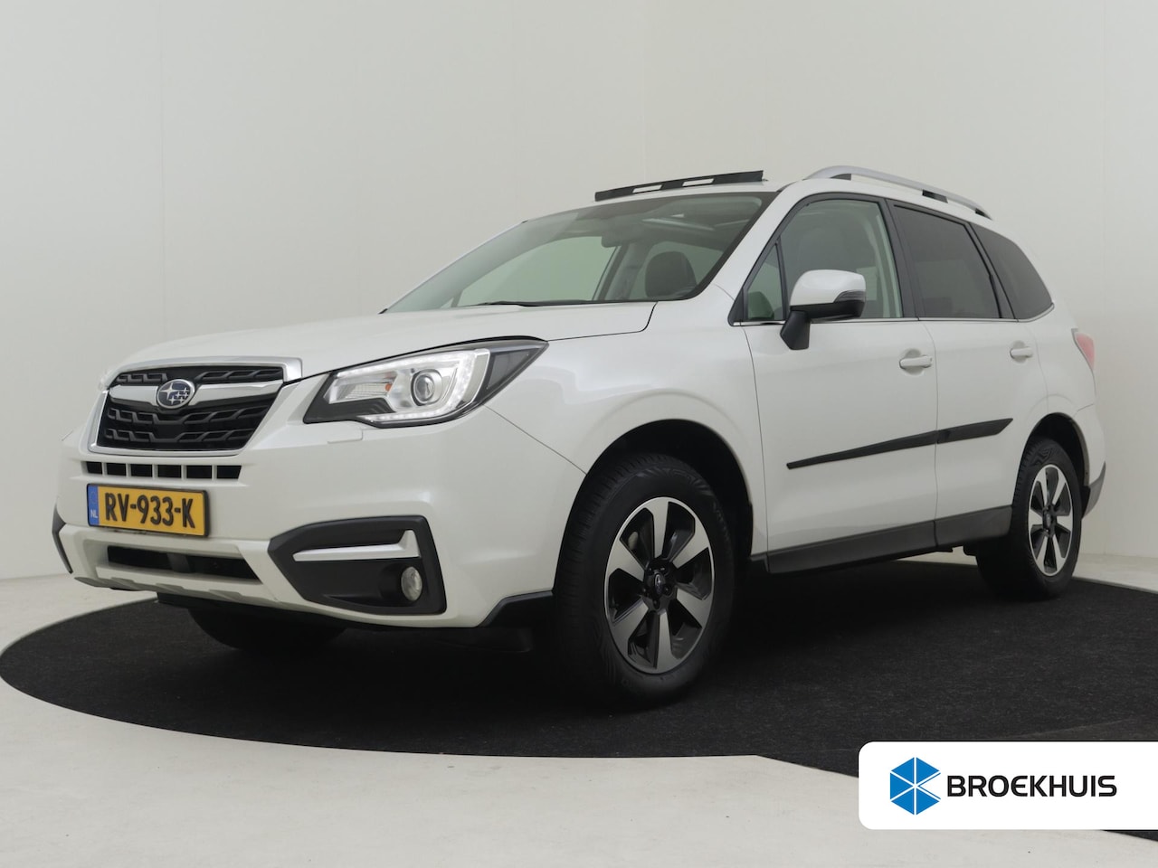 Subaru Forester - 2.0 Premium Panoramadak | Trekhaak (2000KG) | Ledere Bekleding | LED Koplampen | Camera Ac - AutoWereld.nl