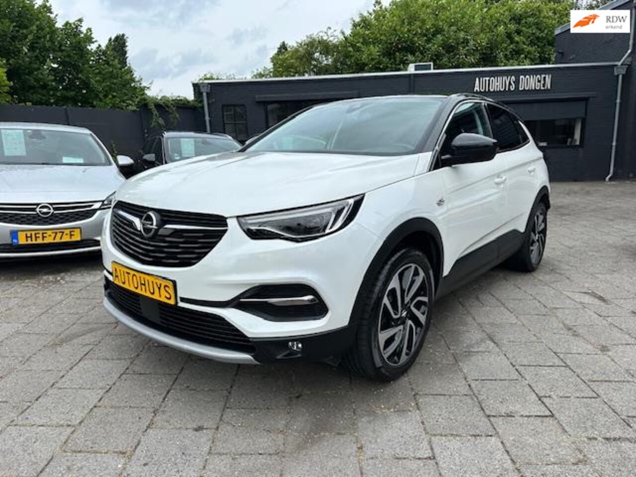Opel Grandland X - 1.2 Turbo (131pk) Ultimate! Leer! LED! Navi! - AutoWereld.nl