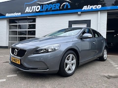 Volvo V40 - 2.0 T2 Kinetic /Lm velgen/All season banden/Nieuwe apk bij aflevering