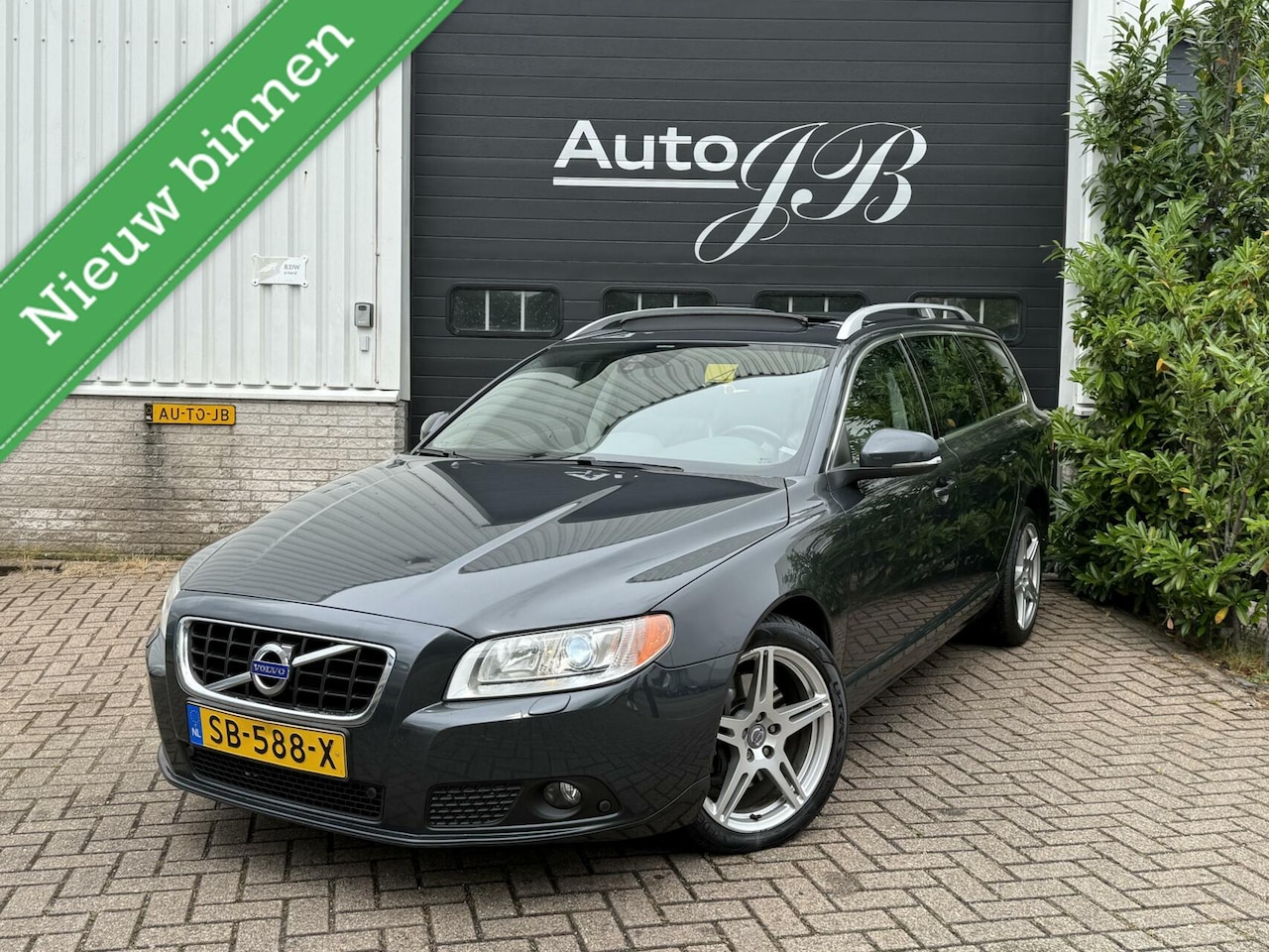 Volvo V70 - 2.0 D4 SUMMUM | AUTOMAAT | DAK | XENON | APK 6-26! - AutoWereld.nl