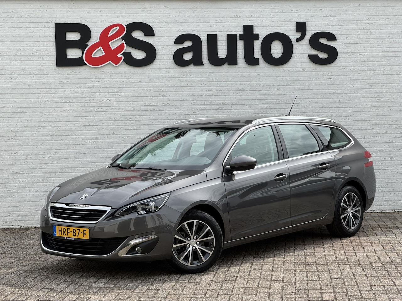 Peugeot 308 SW - 1.2 PureTech Allure Leder/alcantara Led koplampen Camera Cruise Navigatie - AutoWereld.nl
