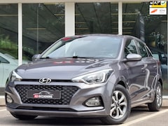 Hyundai i20 - 1.2 4 Cilinder 1e Eig.Cruise/Bluetooth/PDC/Stoel en stuurverwarming