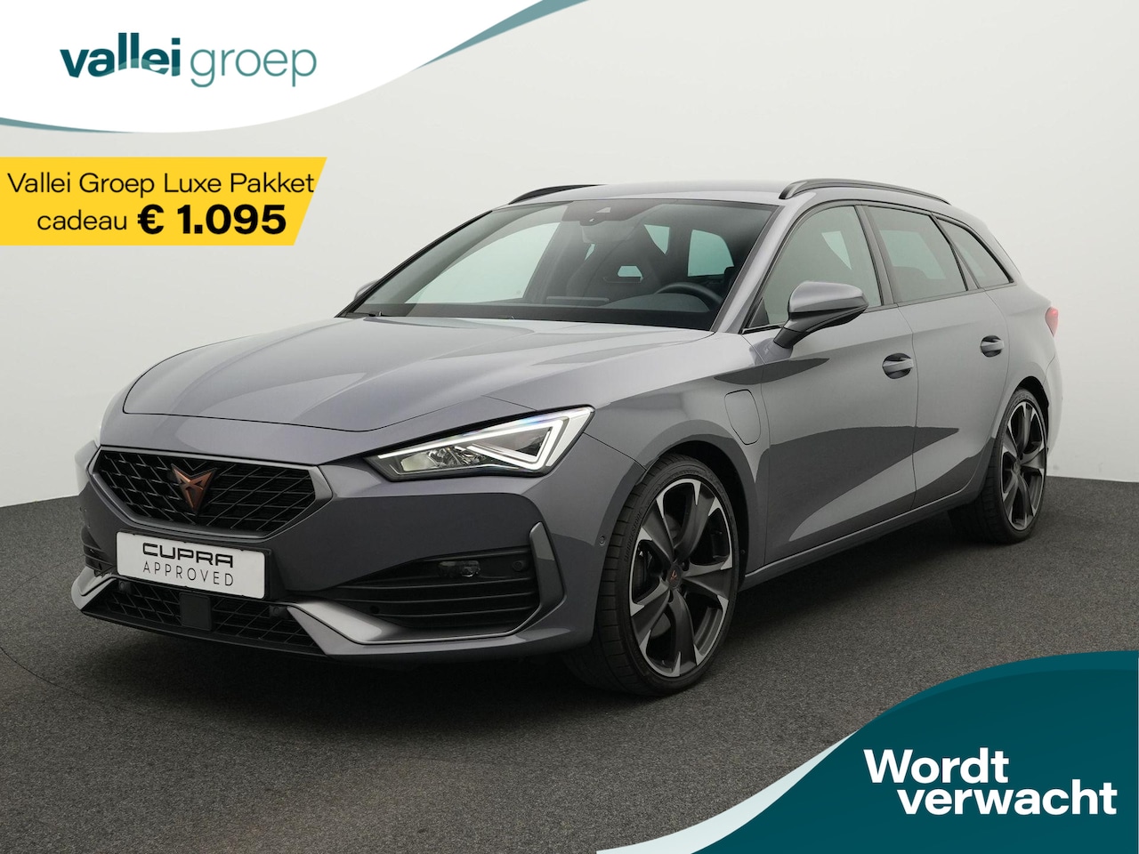 CUPRA Leon Sportstourer - VZ 1.4 e-Hybrid 245 pk DSG Business | LED | Achteruitrijcamera | Park Assist | Stoelverwar - AutoWereld.nl