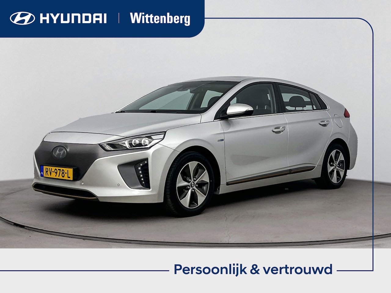 Hyundai IONIQ - Premium EV | Leder | Navi | Camera | elektrisch verstelbare stoel | - AutoWereld.nl