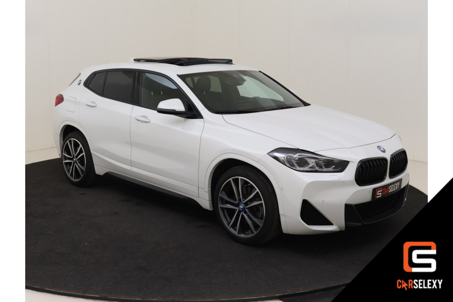 BMW X2 - xDrive25e Executive: Luxe, Power en Plug-In Plezier - AutoWereld.nl