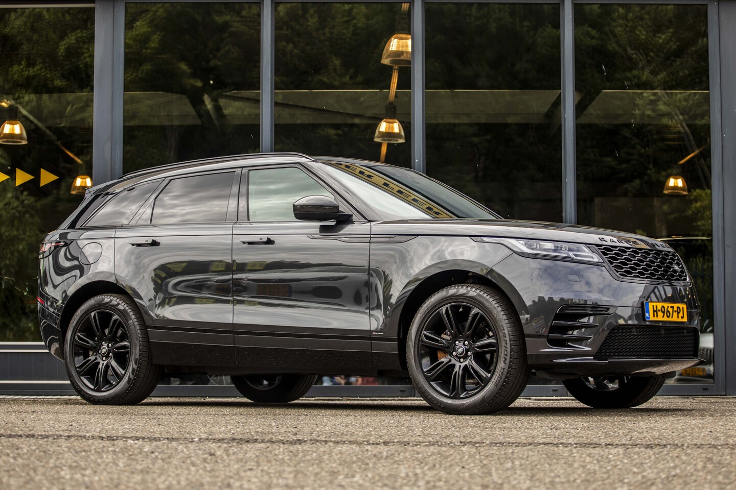 Land Rover Range Rover Velar - 2.0 P250 Turbo AWD SE - AutoWereld.nl