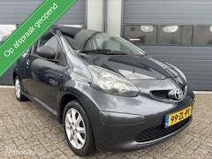 Toyota Aygo - 1.0-12V Navi Uitvoering & 123.Dkm NL Auto