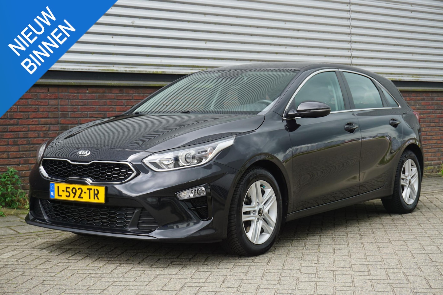 Kia Cee'd - Ceed 1.0 T-GDi 120PK DynamicLine/All-Season/ Rijklaarprijs met Garantie. - AutoWereld.nl
