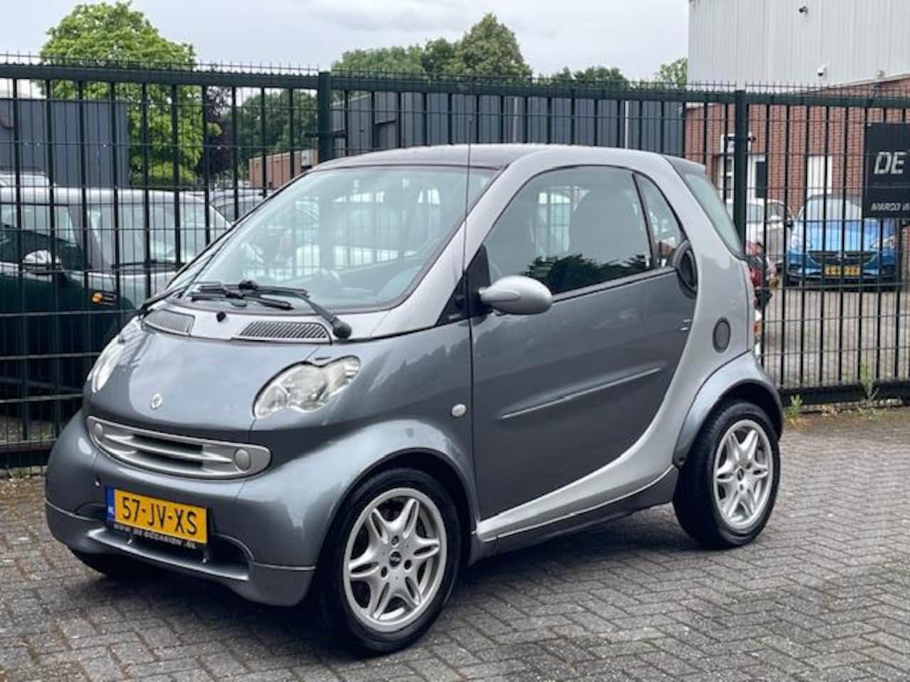 Smart City-coupé - Brabus Passion Automaat Pan.dak - AutoWereld.nl
