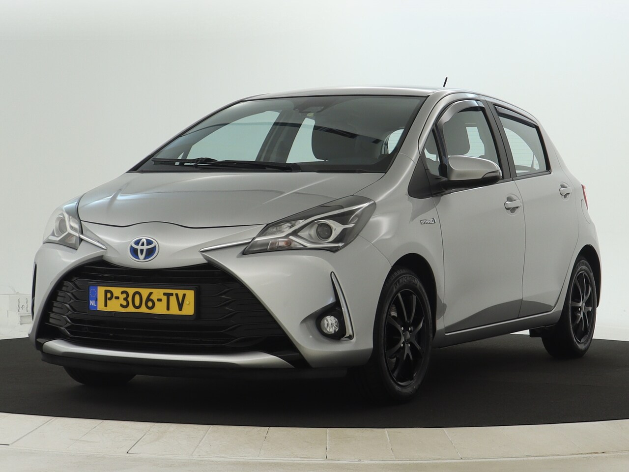 Toyota Yaris - 1.5 Hybrid Dynamic 1.5 Hybrid Dynamic - AutoWereld.nl