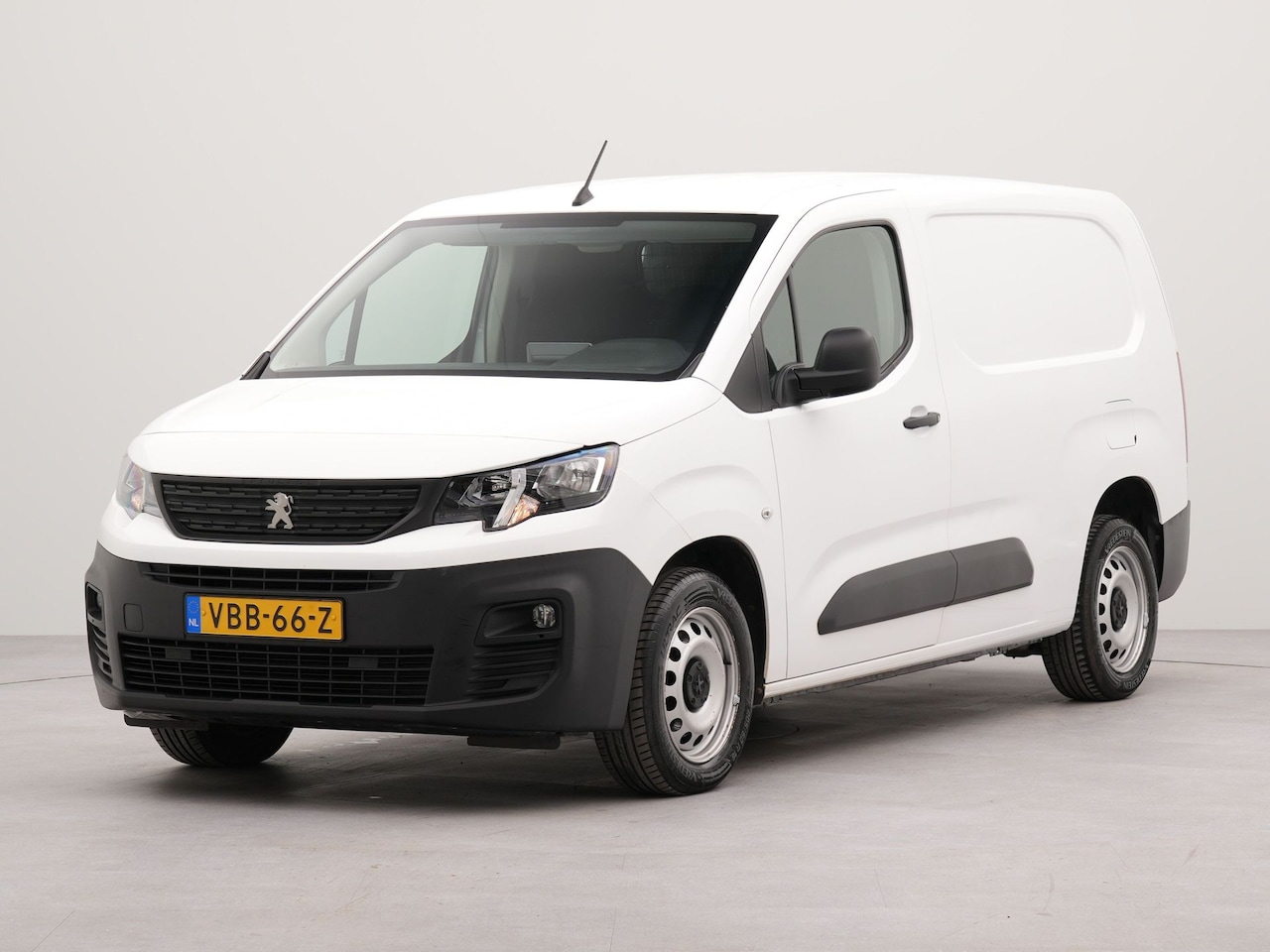 Peugeot Partner - 1.6 BlueHDI Premium Long | Appconnect | Navigatie | Wifi | Parkeersensoren achter | - AutoWereld.nl