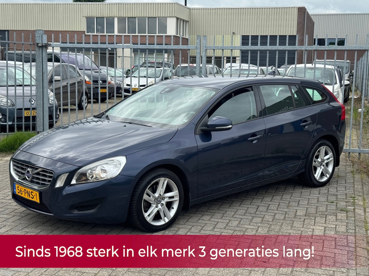Volvo V60 - 1.6 T4 Kinetic 180PK AUTOMAAT! Navi l Cruise l LED l Airco ECC! 2e eigenaar l NL AUTO DEAL - AutoWereld.nl