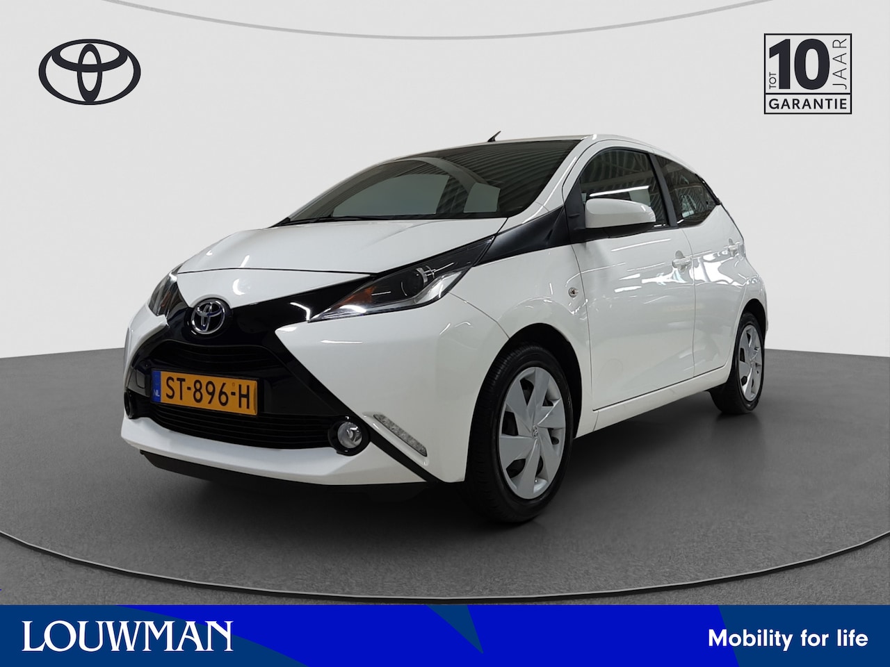 Toyota Aygo - 1.0 VVT-i x-nav | Navigatie | Camera | Airco | - AutoWereld.nl