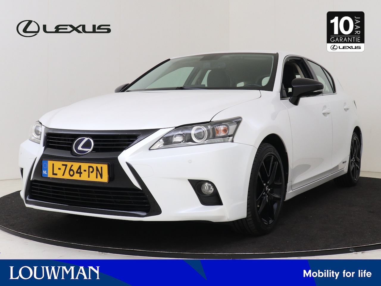 Lexus CT 200h - Sport Edition Limited | Parkeersensoren | 17" Velgen | Half Lederen Bekleding | - AutoWereld.nl