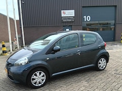 Toyota Aygo - 1.0-12V