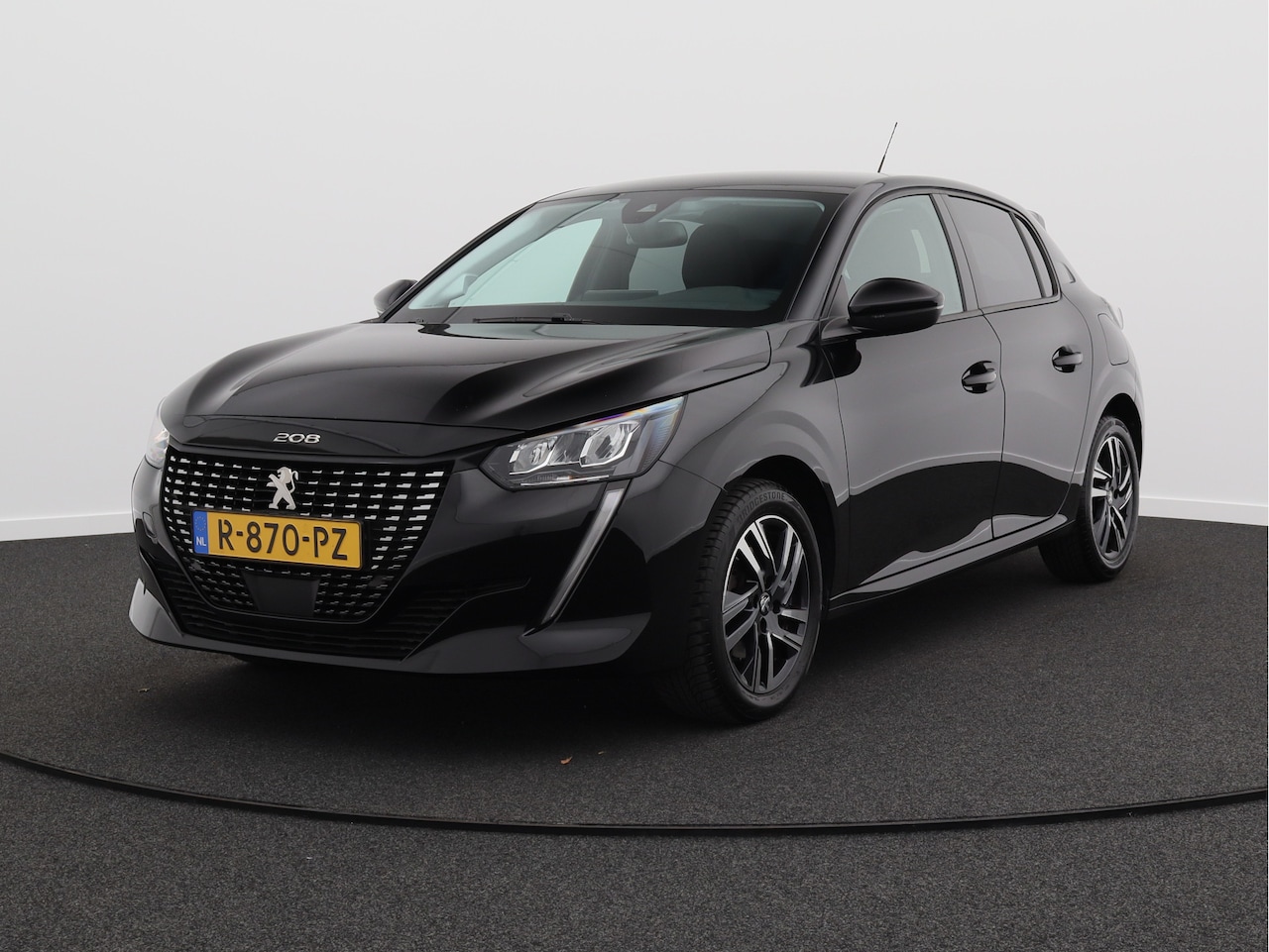 Peugeot 208 - 1.2 PureTech Allure Pack/ automaat/ lage km! - AutoWereld.nl