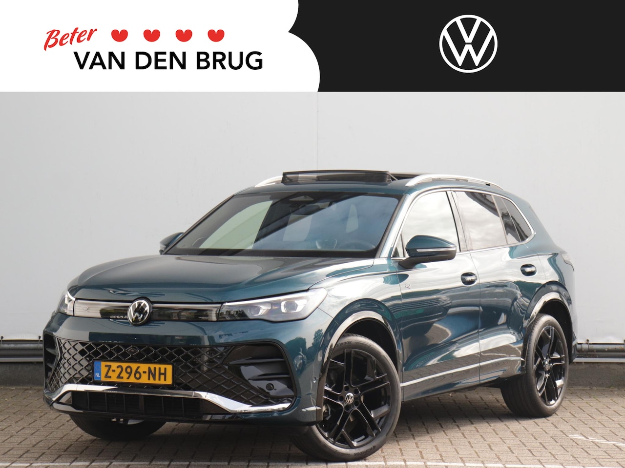 Volkswagen Tiguan - 1.5 eTSI R-Line Business | Keyless | Massage stoelen voor | Panoramadak | 360° camera | He - AutoWereld.nl