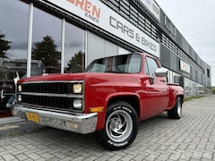 Chevrolet C10 - GMC Stepside Sedan