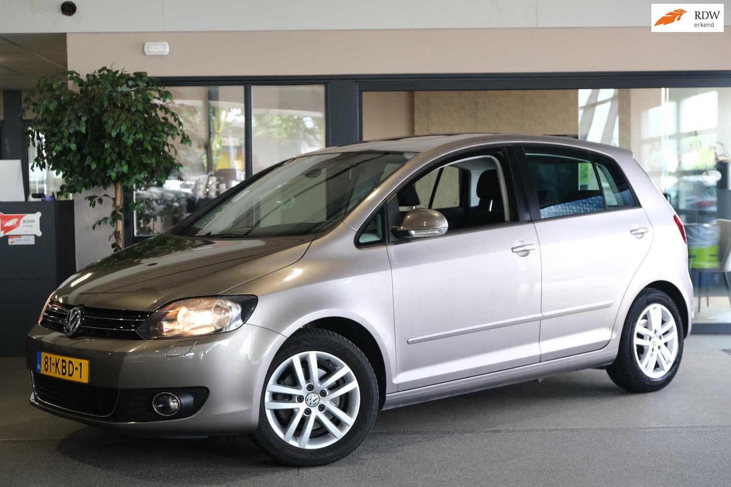 Volkswagen Golf Plus - 1.4 TSI Highline Navi Cruise Pano Trekhaak - AutoWereld.nl