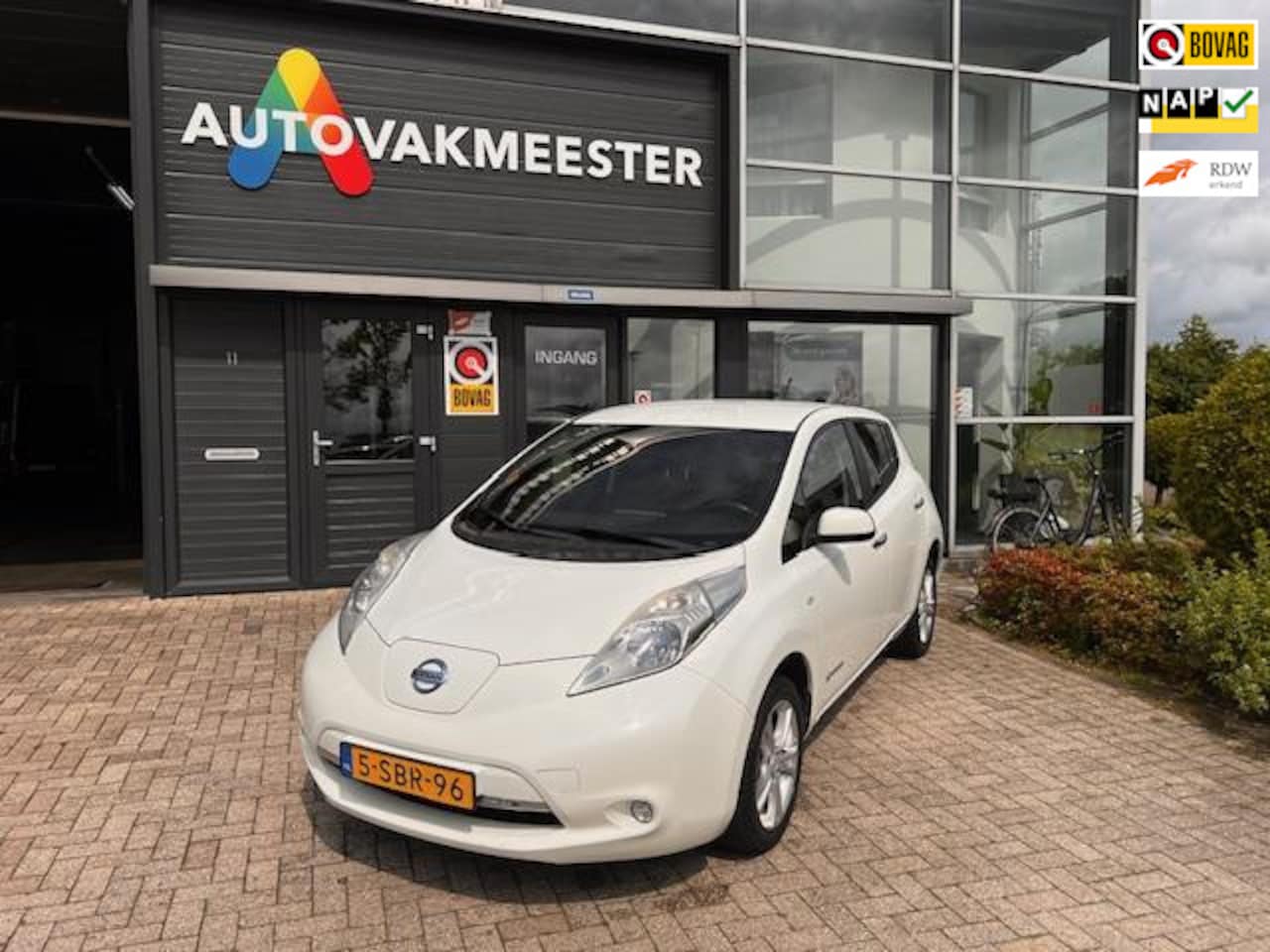 Nissan LEAF - Base 24 kWh - AutoWereld.nl