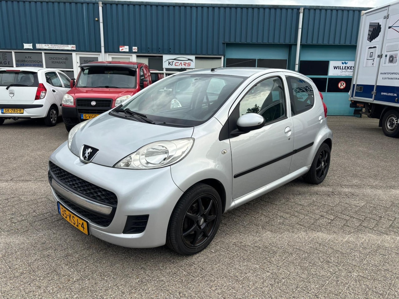 Peugeot 107 - 1.0-12V Sublime / 5 Deurs / APK / LM Velgen / EL Ramen / - AutoWereld.nl