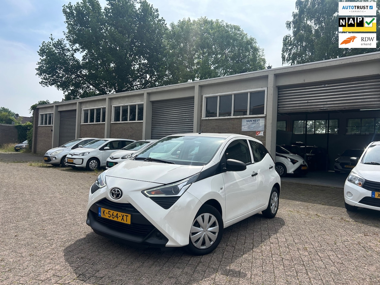 Toyota Aygo - 1.0 VVT-i x-fun Airco/ Bluetooth/ Dealer onderhouden/ NAP! - AutoWereld.nl