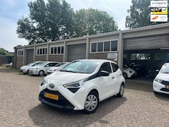 Toyota Aygo - 1.0 VVT-i x-fun Airco/ Bluetooth/ Dealer onderhouden/ NAP