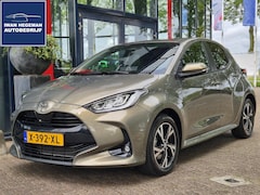 Toyota Yaris - 1.5 Hybrid 115 First Edition AUTOMAAT | Navi | ECC | Cruise Control | LM Velgen | Parkeerc