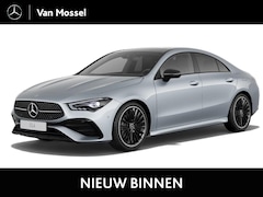 Mercedes-Benz CLA-Klasse - 180 Star Edition AMG Line / Stoelverwarming / Achteruitrijcamera / Night-Pakket / Panaroma