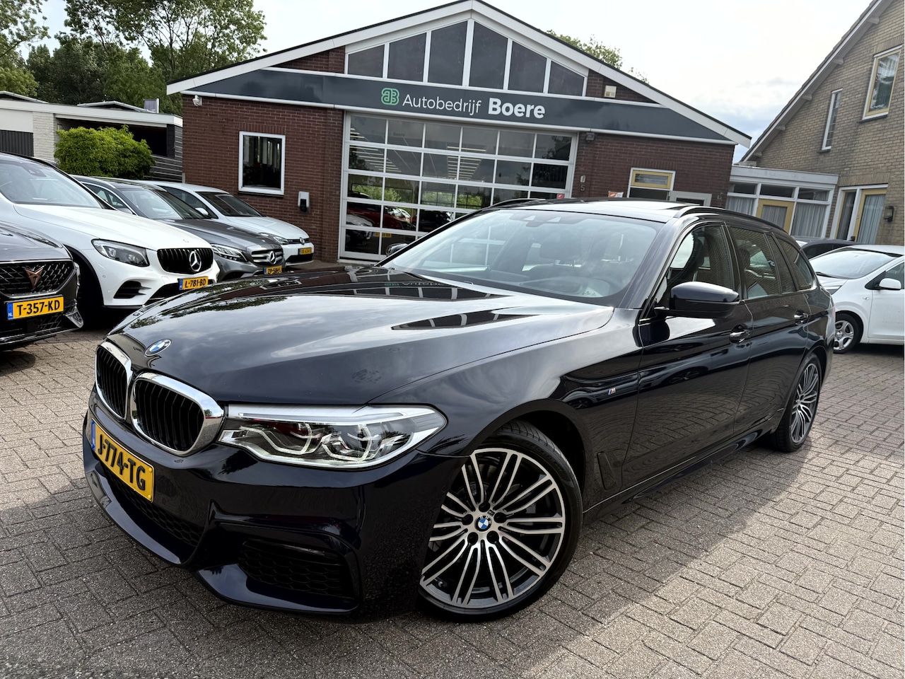 BMW 5-serie Touring - 520i High Executive M-Sport Vol Opties!, NL. Auto - AutoWereld.nl