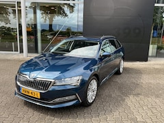 Skoda Superb Combi - 1.4 TSI iV Sportline Business Automaat | Panoramdak | Parkeersensoren | Nvigatie|