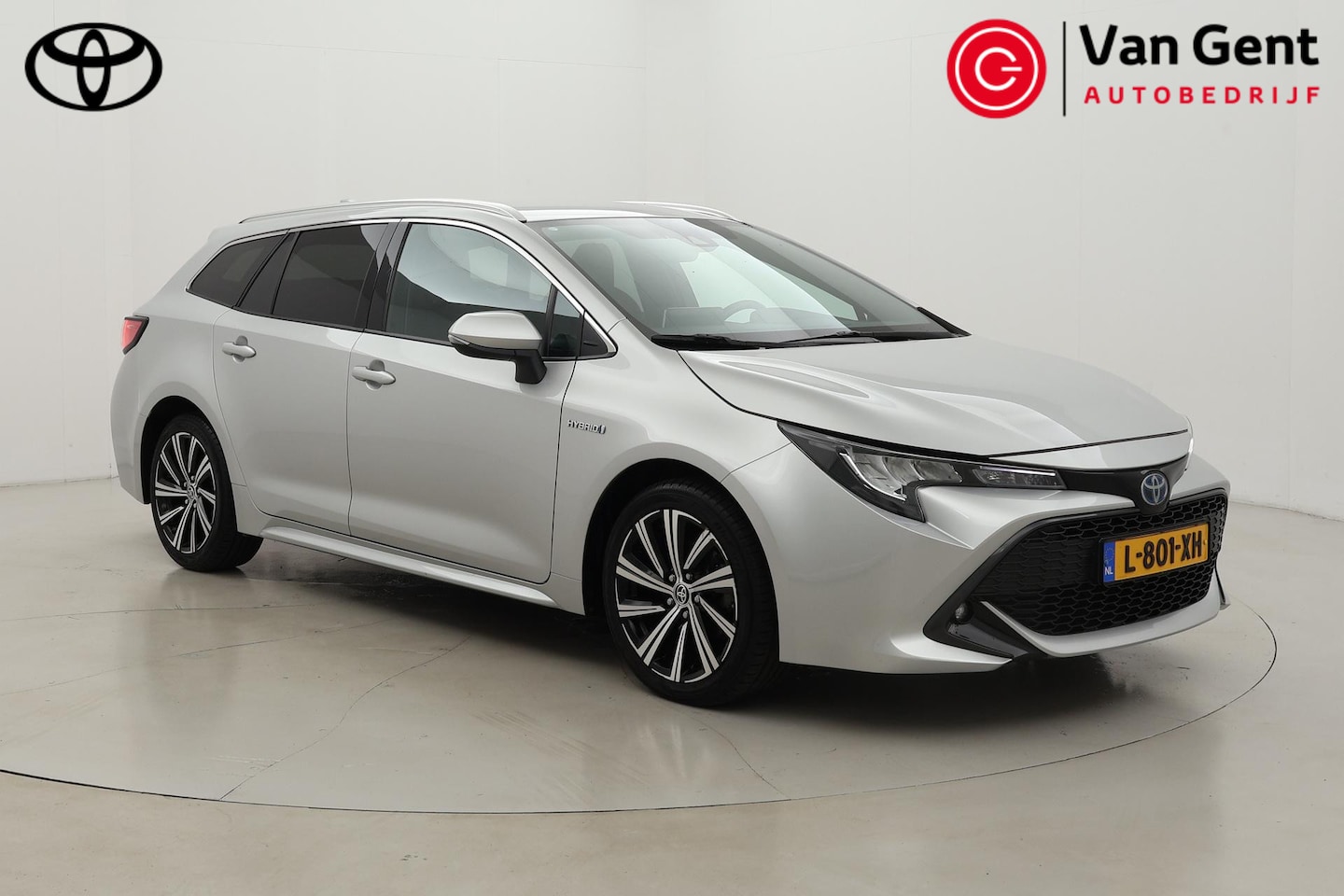 Toyota Corolla Touring Sports - 1.8 Hybrid Dynamic | Trekhaak | Apple Carplay / Android Auto | Stoelverwarming | Keyless | - AutoWereld.nl