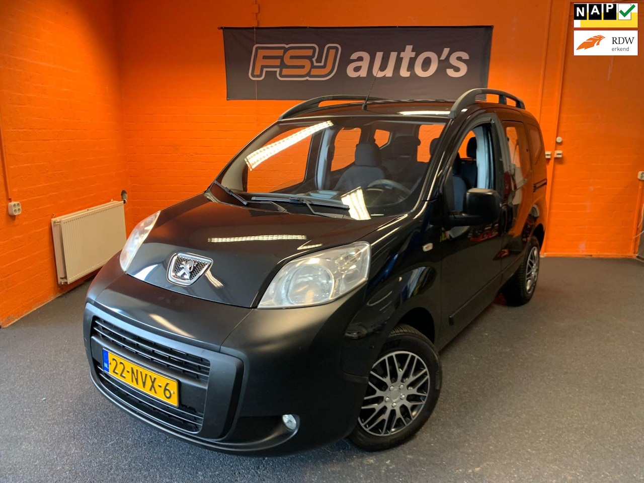 Peugeot Bipper Tepee - 1.4 / DE LUXE / 5 PERSOONS / PDC / AIRCO!! - AutoWereld.nl
