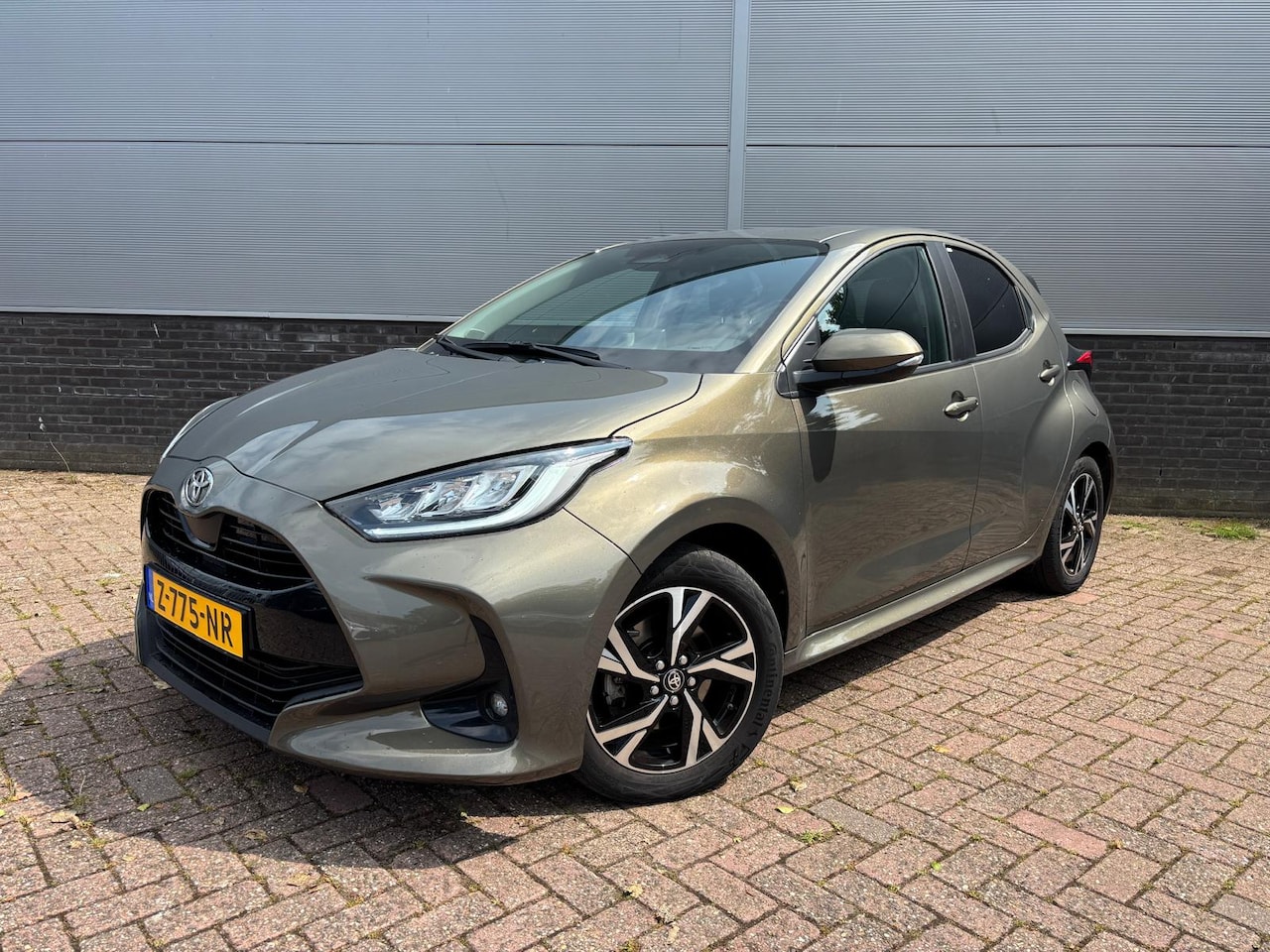 Toyota Yaris - 1.5 Hybrid 115 First Edition - AutoWereld.nl