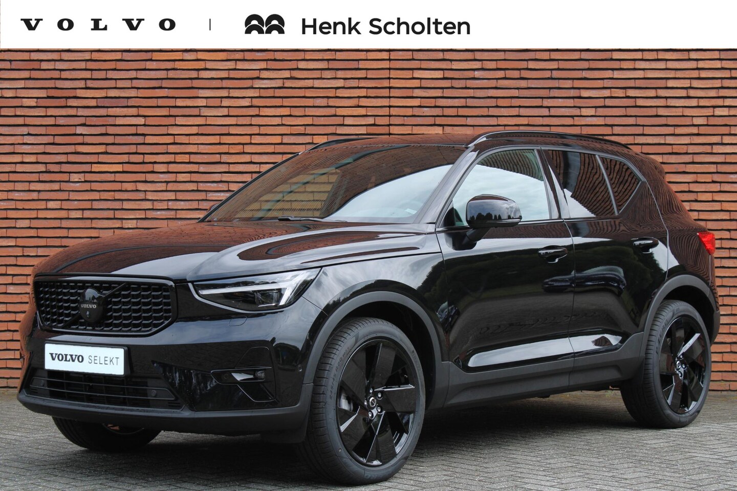 Volvo XC40 - B3 Black Edition | Trekhaak| Adaptieve Cruise Control| Blind Spot| Rondomzicht Camera | Pa - AutoWereld.nl