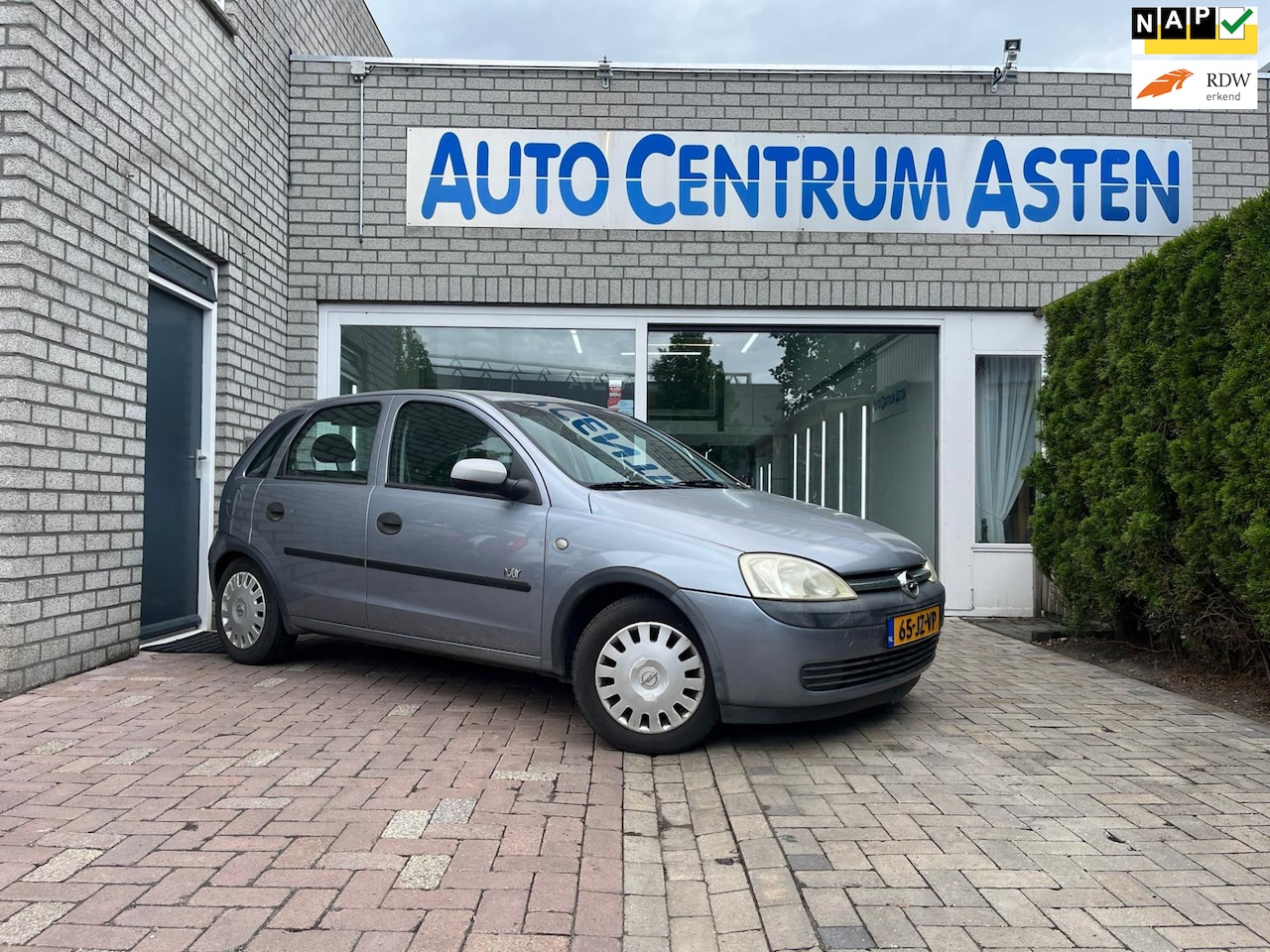 Opel Corsa - 1.2-16V Njoy lage km stand - AutoWereld.nl