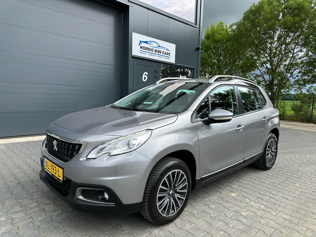 Peugeot 2008 - 1.2 PureTech Blue Lion 1.2 PureTech Blue Lion - AutoWereld.nl